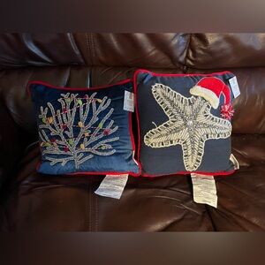 MISTLETOE & SAILING CO Set 2 Christmas Beach Decorative Pillows Cushions  NWT